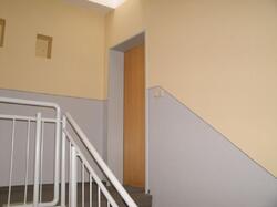 Wand-/Sockelanstrich mit Trennlinie